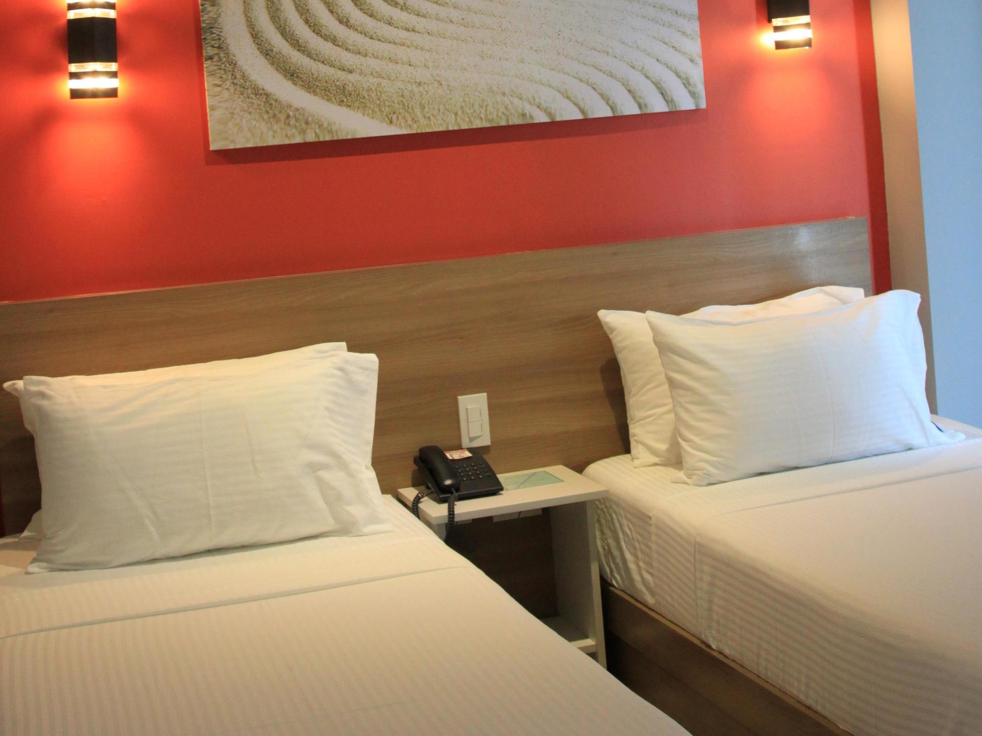 Sumo Asia Hotels - Davao Bagian luar foto