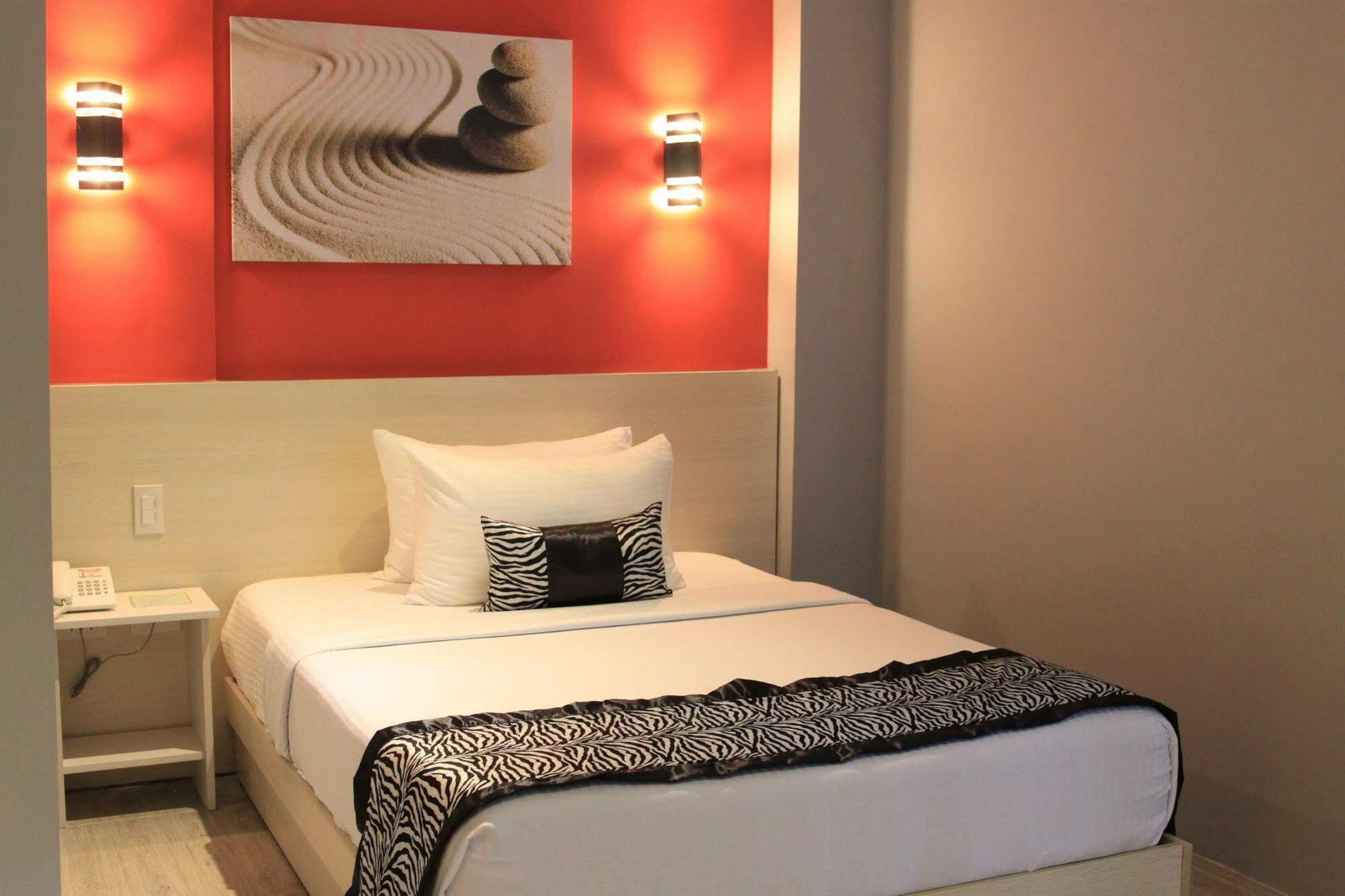 Sumo Asia Hotels - Davao Bagian luar foto