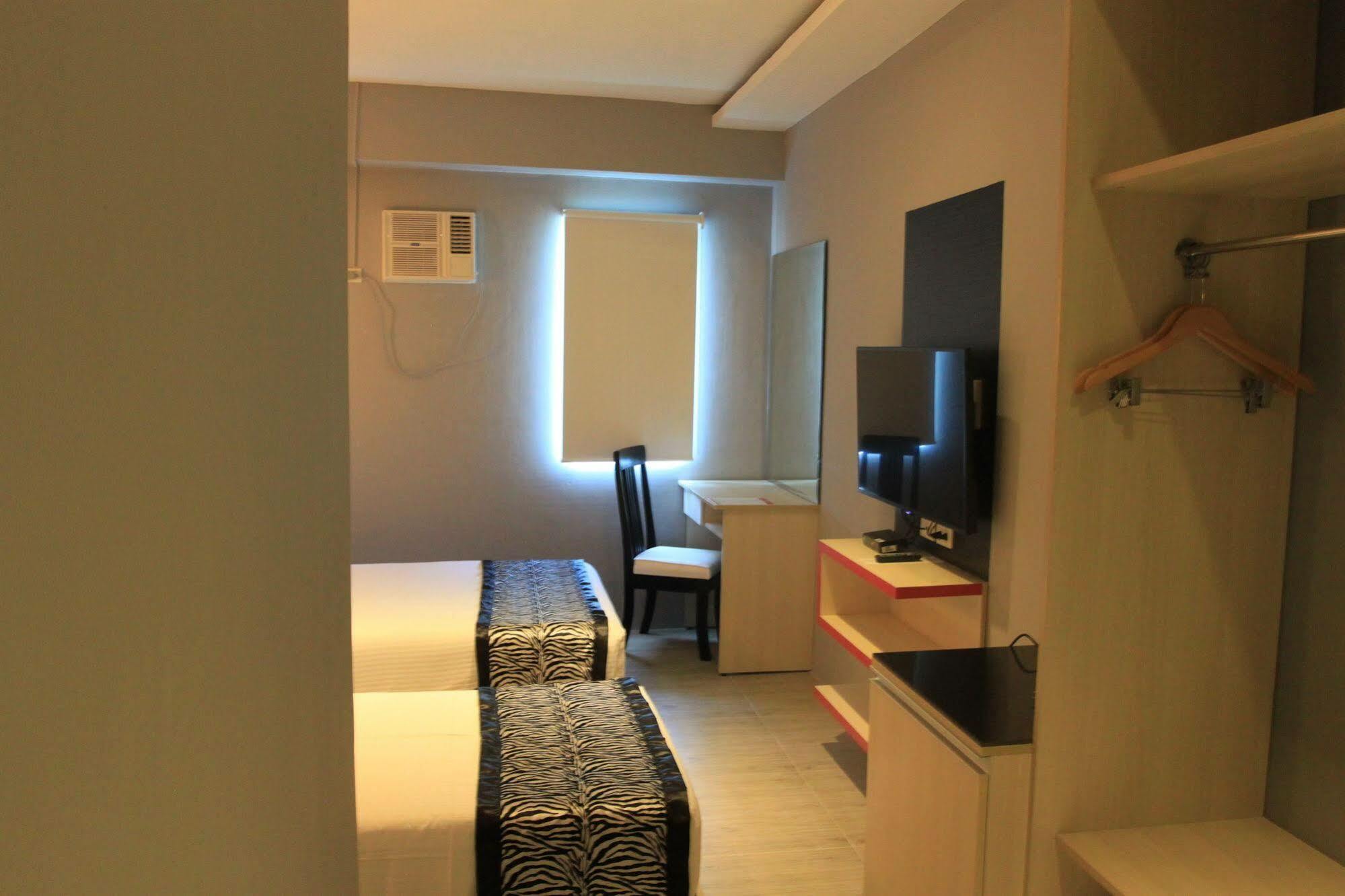 Sumo Asia Hotels - Davao Bagian luar foto